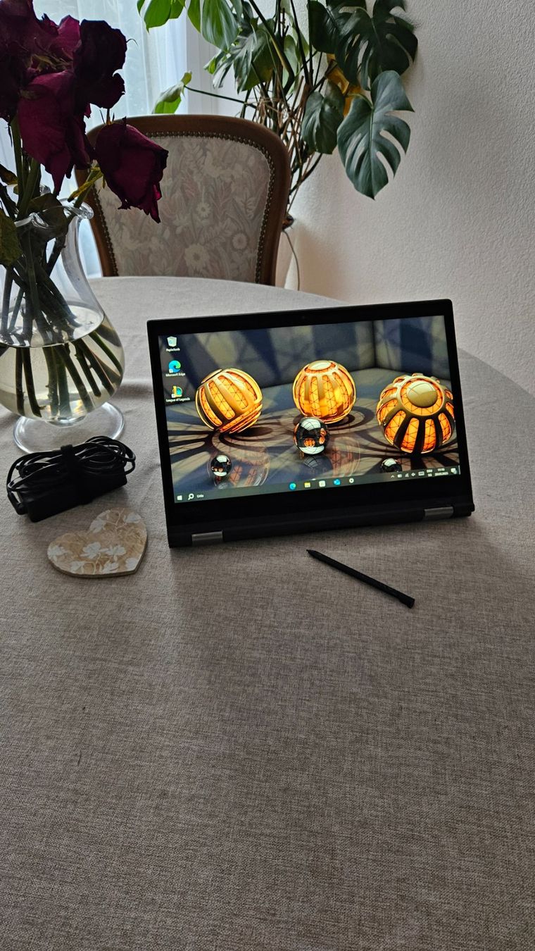 Lenovo Notebook: Lenovo Yoga 370 ThinkPad Super – Usato da Widnau venduto da PlayTechTown 1