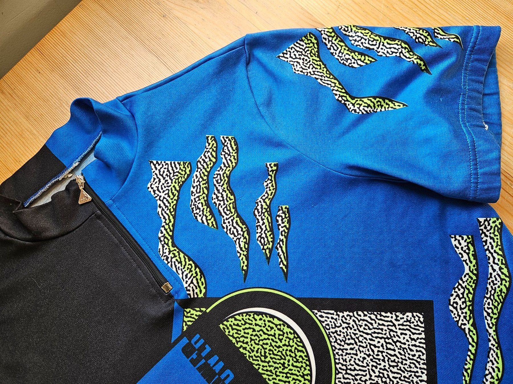 Leibchen & Hosen: Radtrikot Blacky vintage Grösse XL Velo Fahrrad Trikot – Gebraucht aus Hägglingen von United-Village-Trade 3