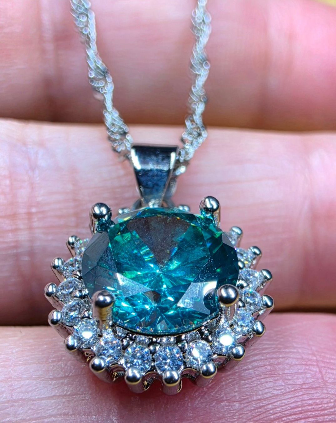 Ketten: Collier argent avec zircons – Neu und originalverpackt aus Reconvilier von MARCLAT 6