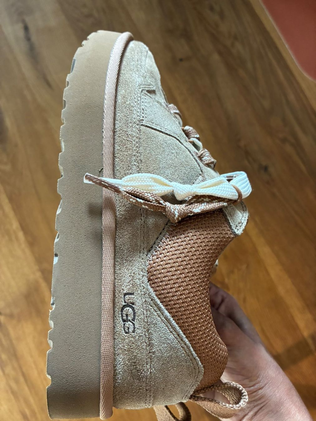 Ugg Chaussures femmes: UGG Wintersneakers Grösse 40 EU – D'occasion à Frick par chgiger147 4