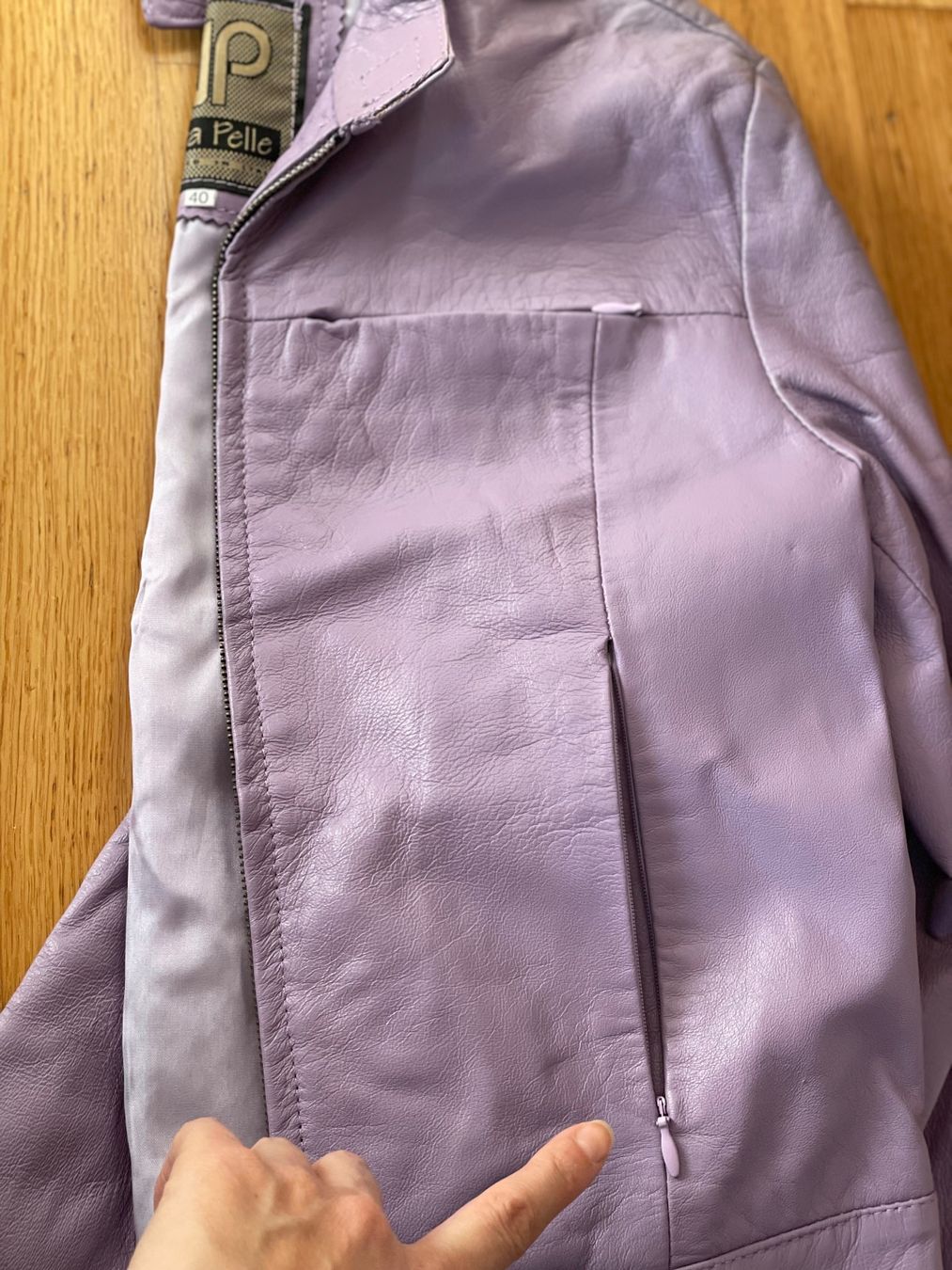 Jacken: Lila-rosa Lederjacke Gr. 36(S) IT 40 – Gebraucht aus Münchenstein von nel_57mj 2