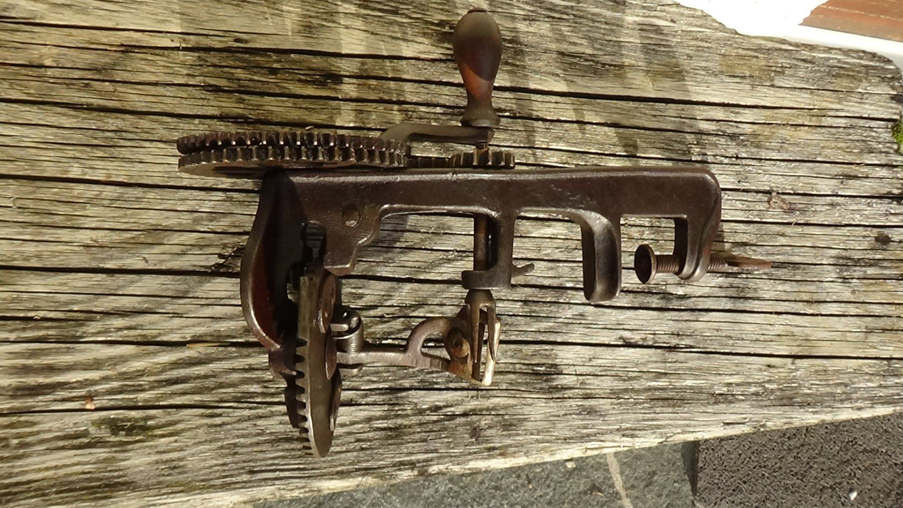 Elettrodomestici da cucina: Antike Rüstmaschine um 1910 – Usato da Wiedlisbach venduto da Bobesch10 4