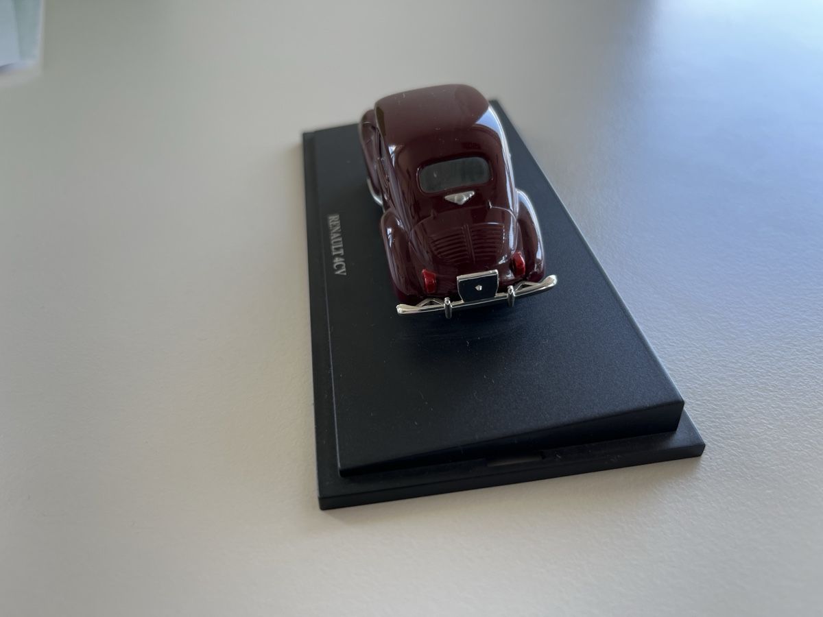 Renault Modellini d'auto: Renault 4CV Renault Heck – Usato da Kräiligen venduto da tisala 2
