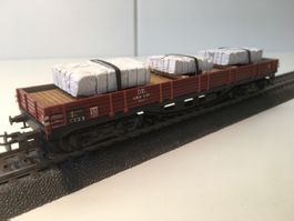 Märklin HO 4514 DB Niederbordwagen mit Ladung / AC