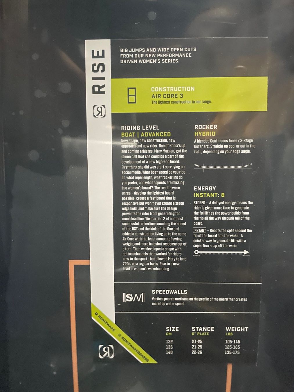 Ronix Surfboards & Schwimmbrette: Neu! Ronix Rise Wakeboard 132 – Neu und originalverpackt aus Lenzburg von Threesixty 1