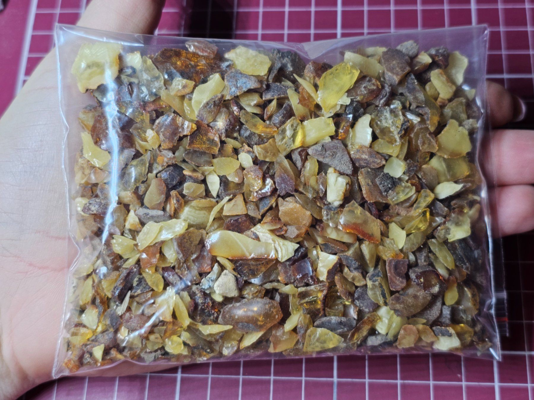 Minerali & Pietre curative: 100gr Rohbernstein hell lot baltisch Bernstein butterscotch – Nuovo (secondo la descrizione) da Riedt b. Erlen venduto da Gottestraene