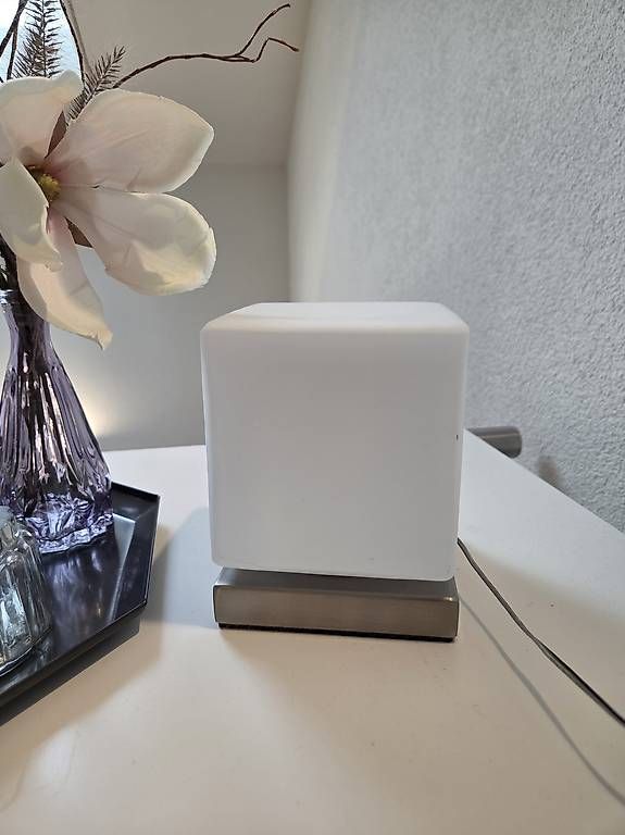 Lampade: Neuwertige LED-Lampe mit Touch-Dimmer – Usato da Scherz venduto da milly.m 2