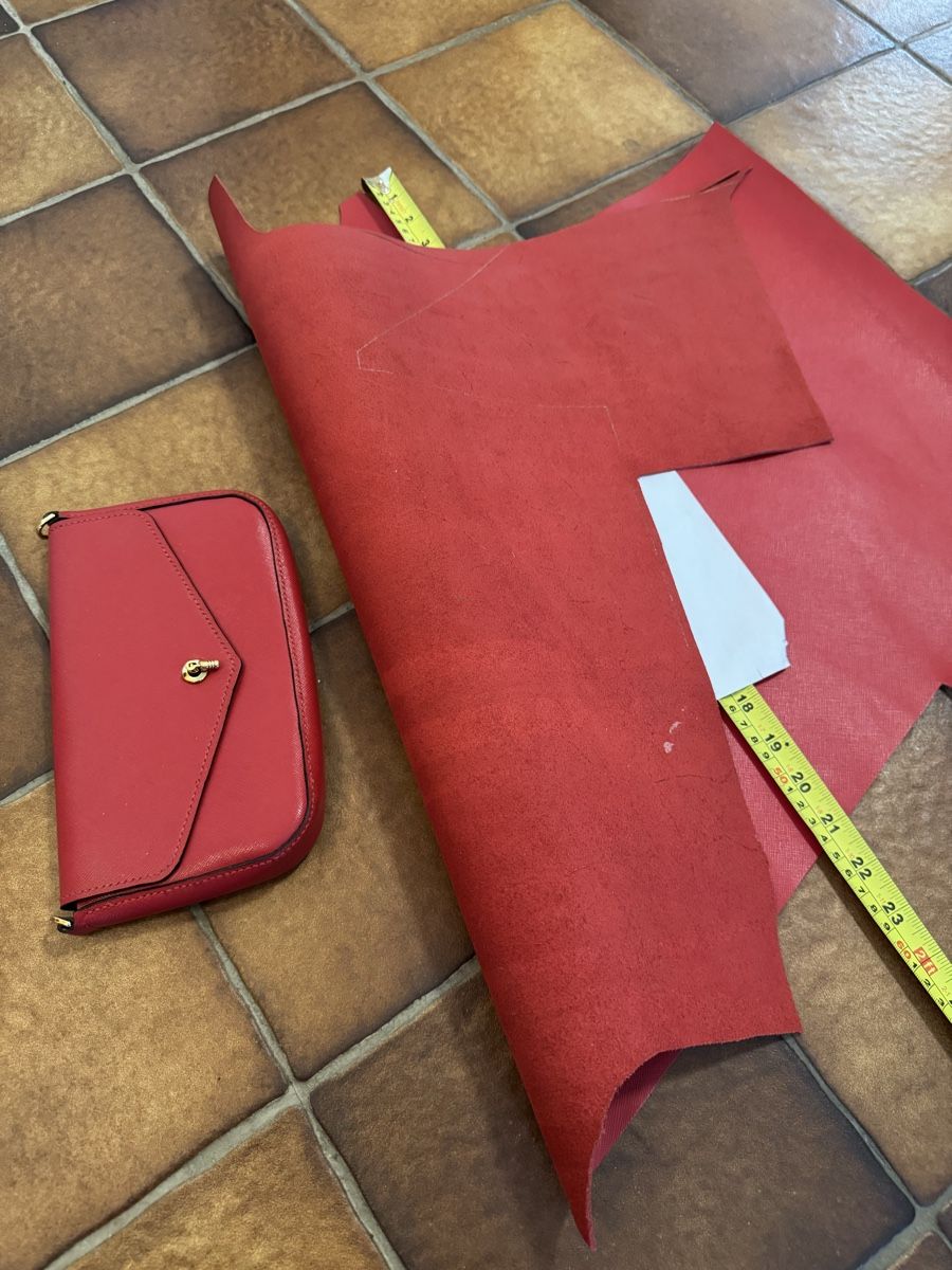 Tessuti: Red Leather Craft Fabric , 1.9mm. – Nuovo (secondo la descrizione) da Veyras venduto da ValClasse 3