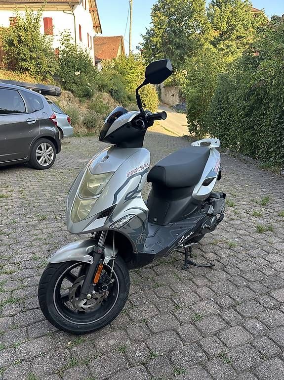 CPi Scooter: Scooter 125cc Aragon Cpi – Usato da St-Cierges venduto da all_b7sw 2