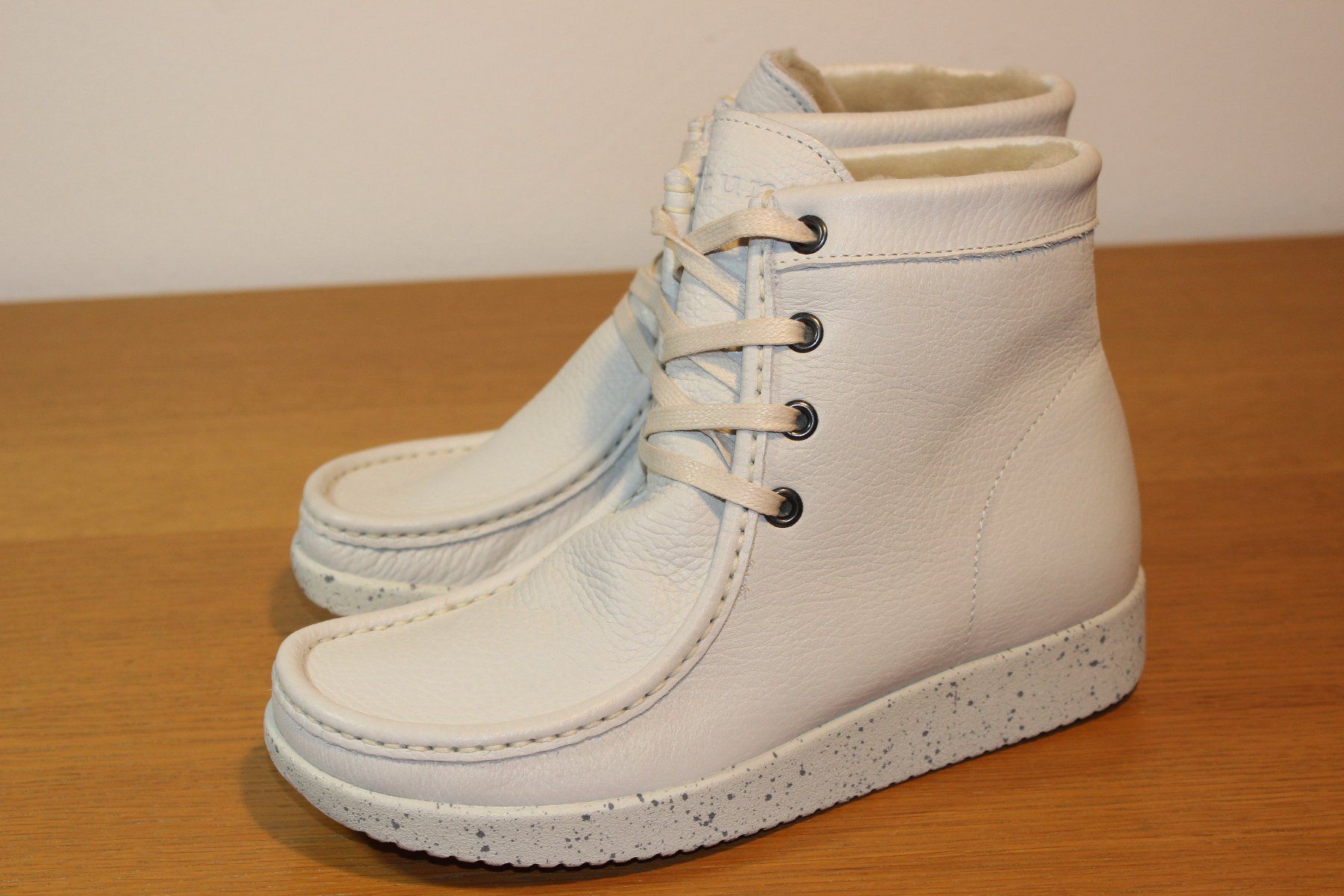 Scarpe da donna: Winterstiefel Nature Gr.36 – Nuovo (secondo la descrizione) da Basel venduto da Mila_Graf 1