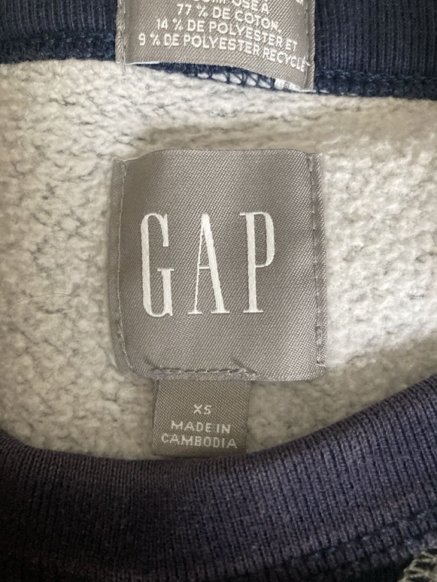 Gap Pullover & Sweatshirts: Pull GAP à capuche gris et bleu marine, Taille XS comme neuf – Neu (gemäss Beschreibung) aus Gockhausen von fxct 2