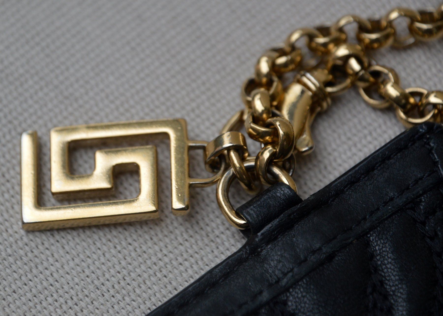 Cover & Protezioni schermo: Etui / étui Versace – Usato da Collonges venduto da arashee 3