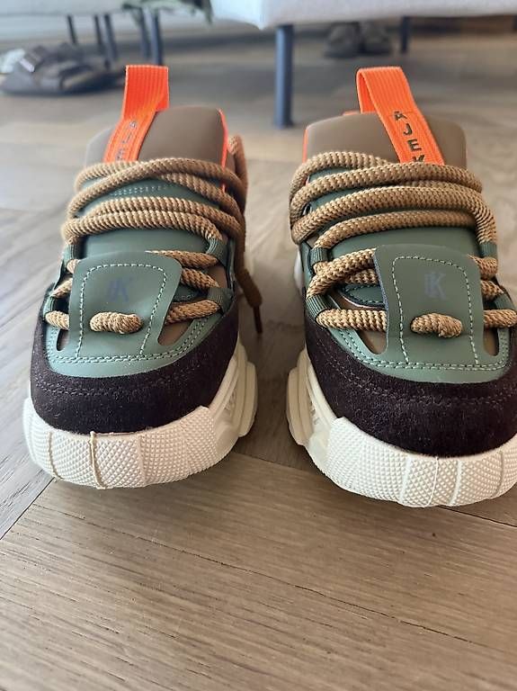 Scarpe da donna: AJEK Chunky Sneakers gr 39  – Usato da Dielsdorf venduto da yes_d2gv 2