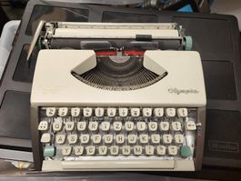 Olympia deluxe Schreibmaschine