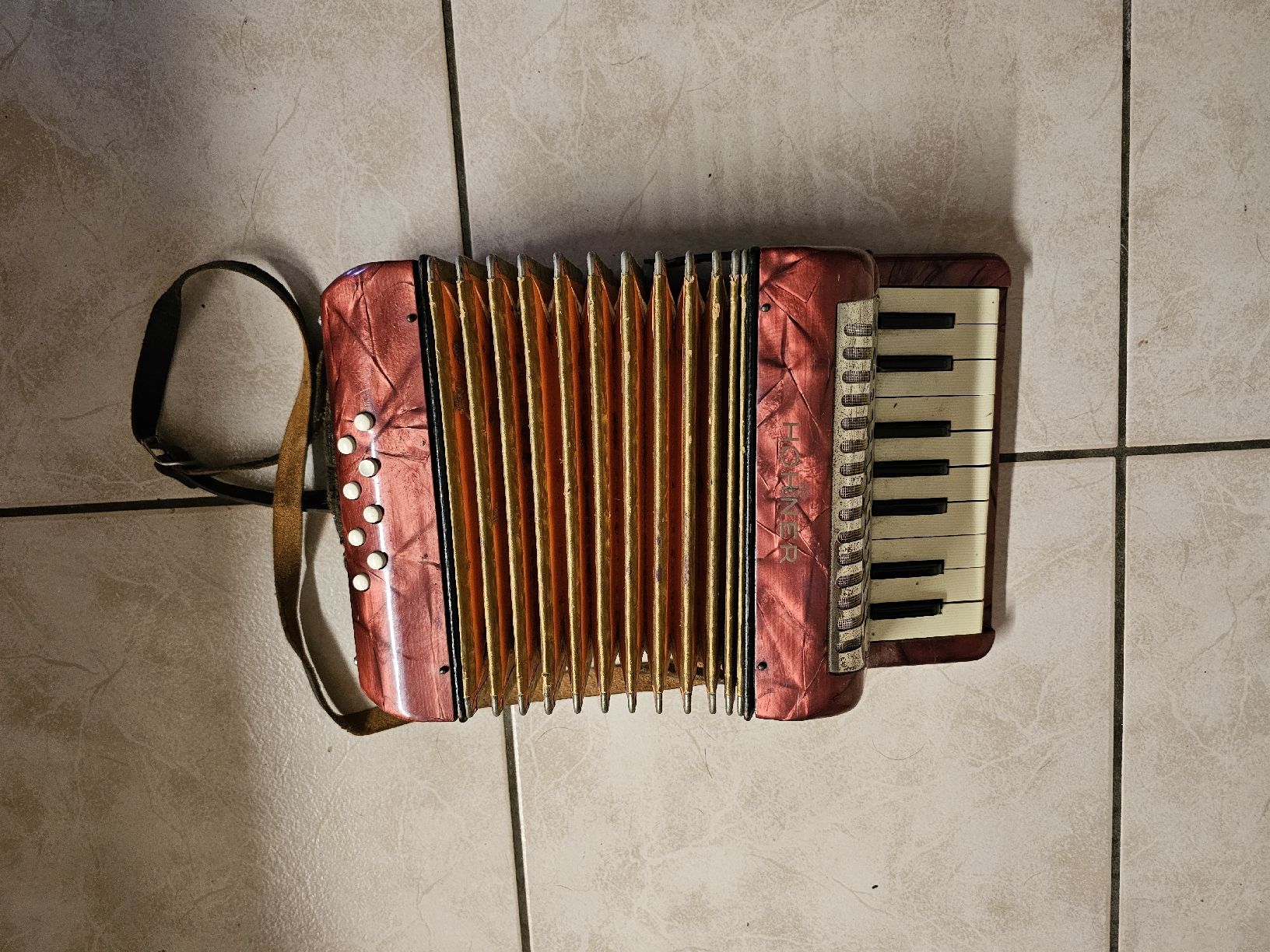 Hohner Musikinstrumente: Hohner Kinder Zieh- und Stossharmonika – Gebraucht aus Meisterschwanden von Hummer21 5