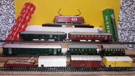 Märklin Lok 2000 HO, Schienen, Bahnübergang & 2Trafos analog