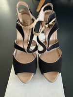 Schöne High Heel Sandalen mit Nude-Elementen