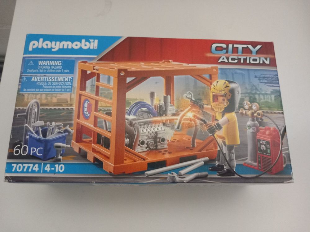 PLAYMOBIL City Action Containerfertigung – Mit Container, Figur & Werkzeug, Ab 4 Jahren