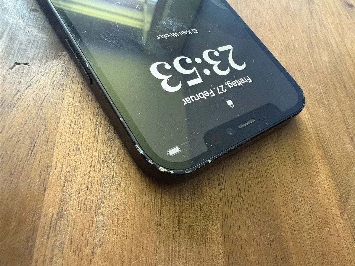 Apple Portables: iPhone 12  - Defekt, für Bastler oder Ersatzteile! – Défectueux à Zürich par Nonas1996 2