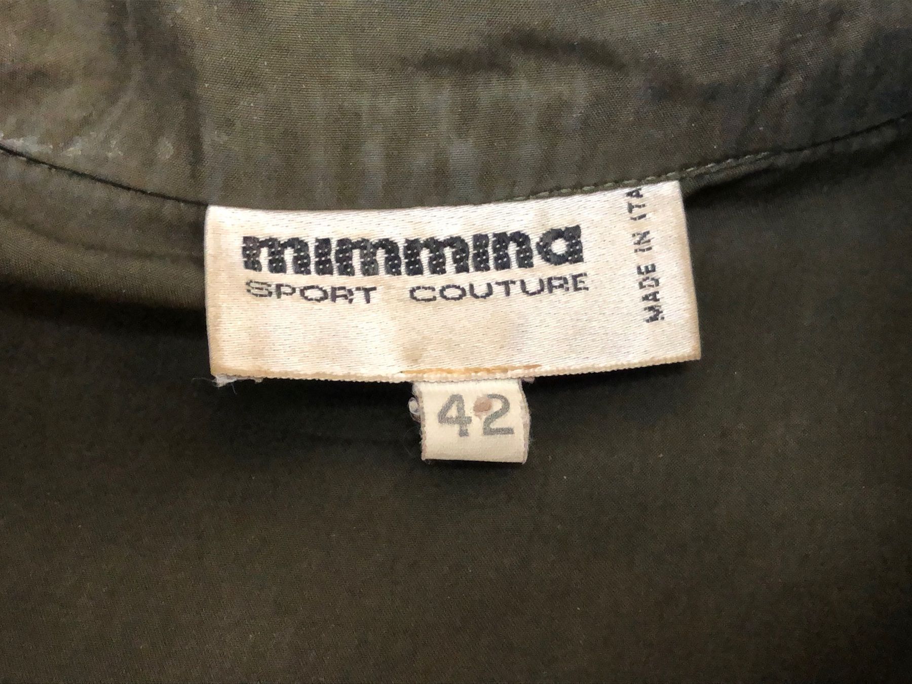 Camicette: Blouse en soie vert olive – Usato da Dotzigen venduto da SecondHandGems 4