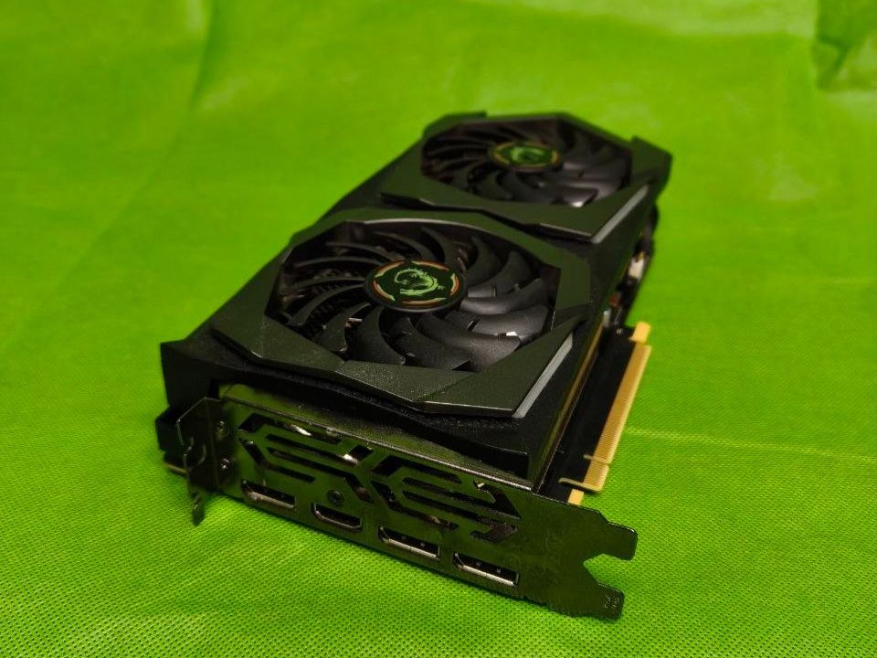 Carte Mère MSI 945 GT Speedster-A4R - Pour Intel Yonah T2x00 - Pour Pièces