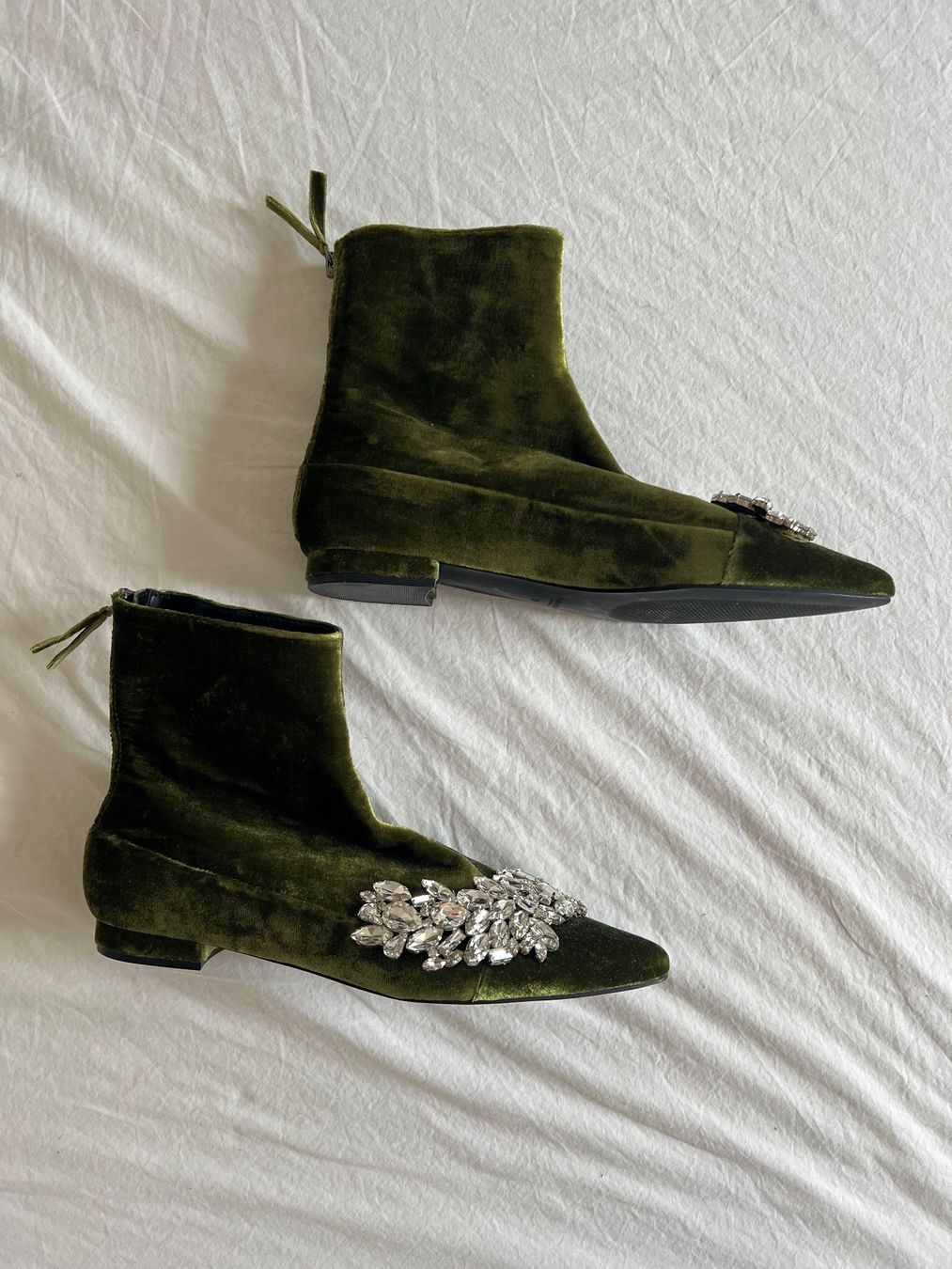 Zara Damenschuhe: Bottines en velours Zara 38 – Neu (gemäss Beschreibung) aus Neuchâtel von Thesebootsaremadeforwalking 1