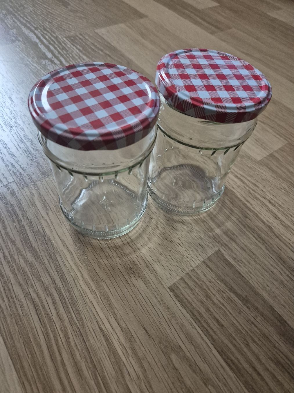 Behälter & Ähnliches: 2 Einmachgläser, Marmeladengläser, Konfitüre Gläser – Gebraucht aus Langenthal von Polarisstern
