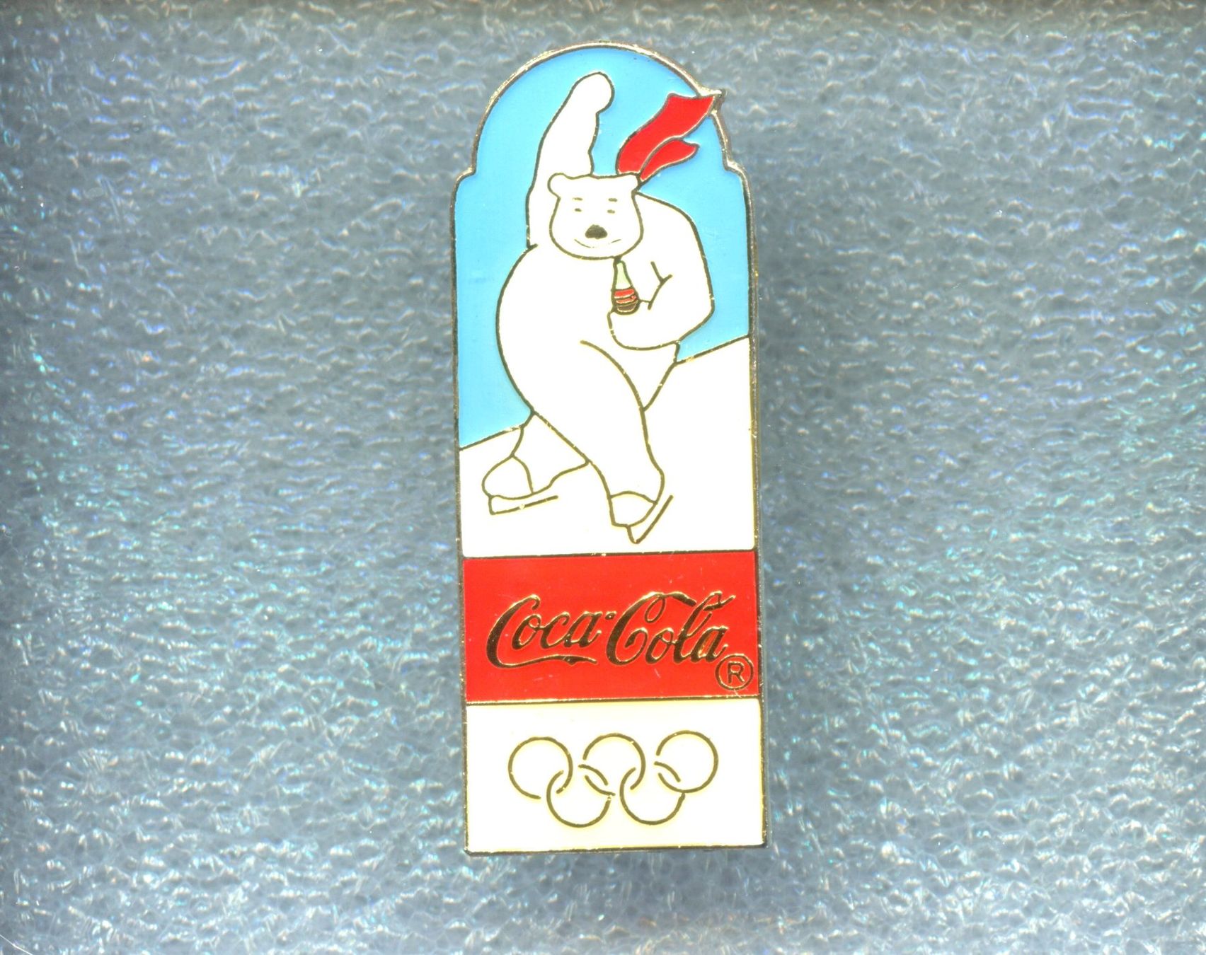 Coca-Cola Plaketten & Abzeichen: Coca Cola  Eisbär  Eisschnelllauf – Gebraucht aus Winterthur von Sammleroase