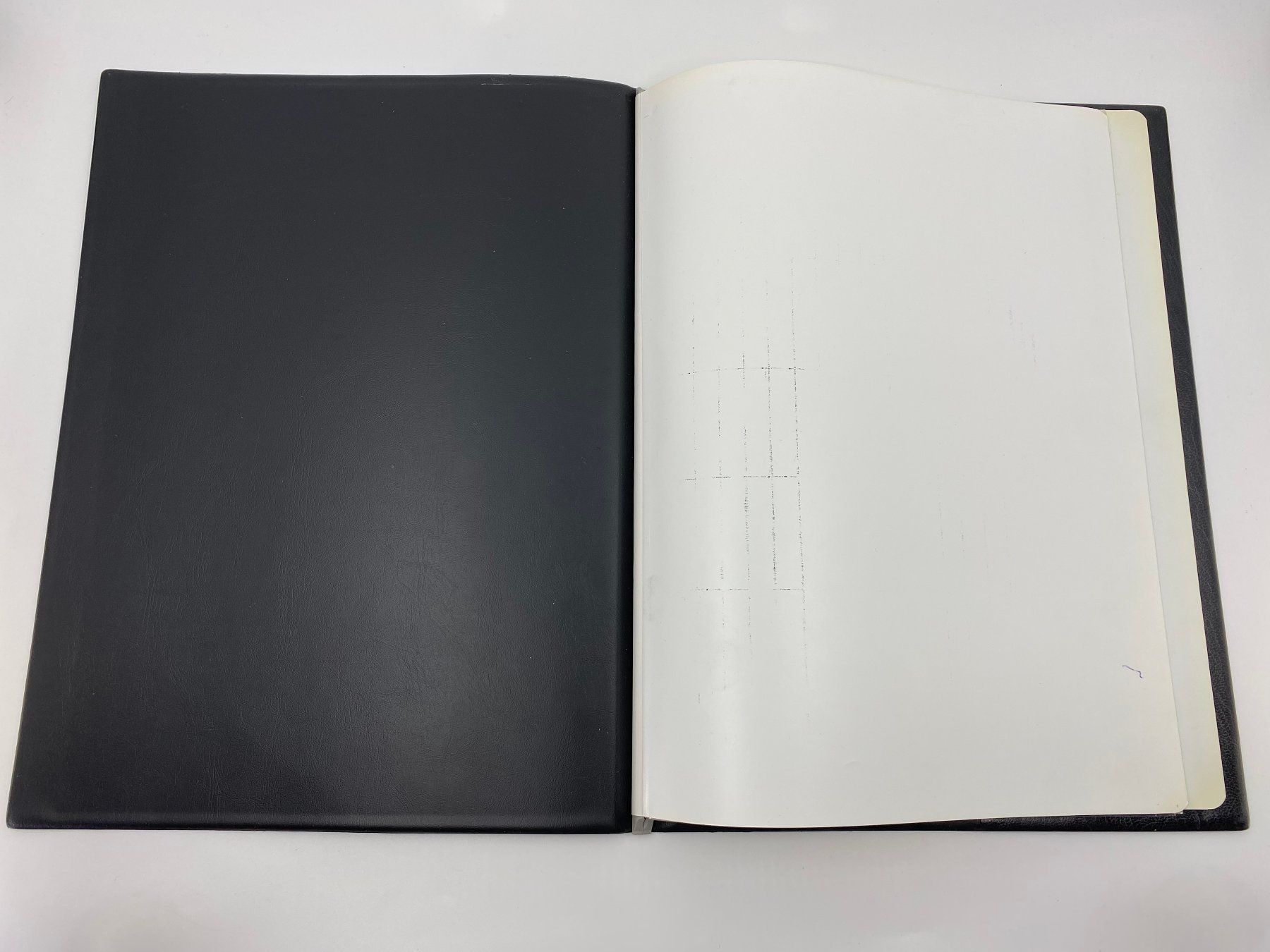 Koffer & Taschen: rillstab Präsentations-Sichtbuch "Original", A4, 10 Hüllen – Gebraucht aus Langwiesen von Restposten-24