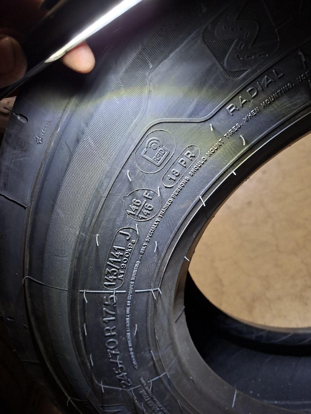 Michelin Pneumatici & Ruote complete: Tiefgängerreifen – Nuovo (secondo la descrizione) da Frauenfeld venduto da sil_z8nz 2