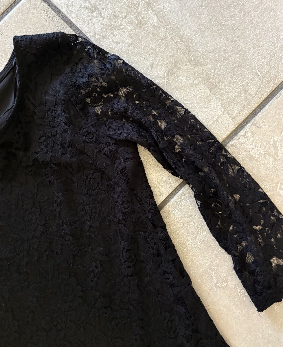 Kleider: Spitzenkleid  – Gebraucht aus Reinach BL von Passionata 1