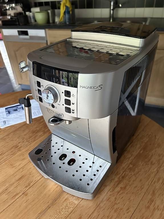 Kaffeemaschinen & Espressomaschinen: Machine a café automatique  – Gebraucht aus Choëx von jeanlucmottet01 1