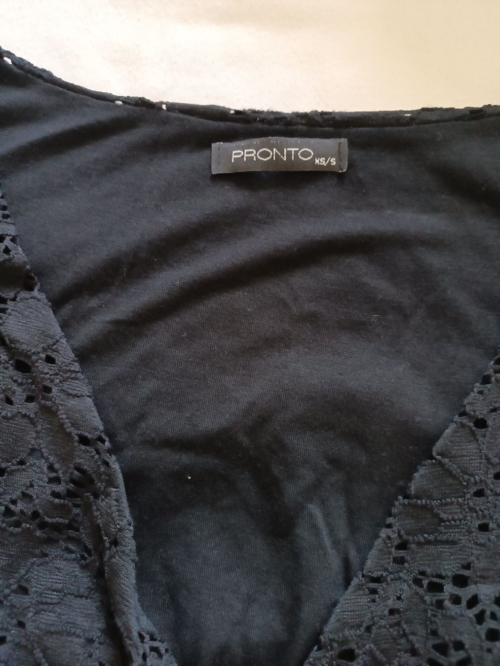 Kleider: Schwarzes Kleid mit Spitze, Grösse XS/S – Gebraucht aus Luzern von sim_lqq2 1