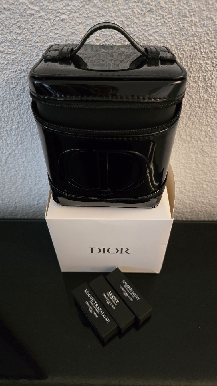 Dior Kosmetikkoffer: Dior Beauty Kosmetik Trouse – Neu und originalverpackt aus wallisellen von funkelsternchen5