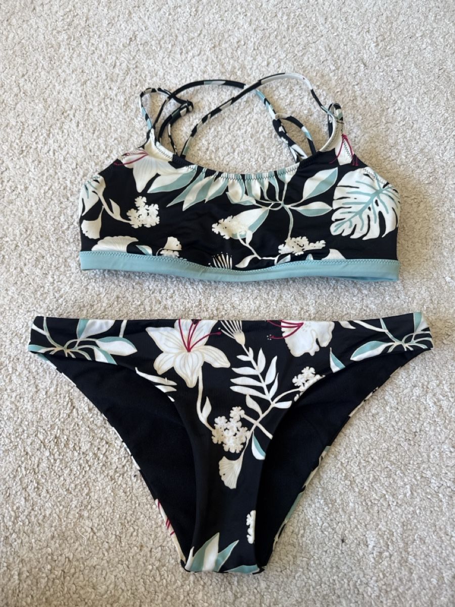Roxy Costumi da bagno & Bikini: Roxy Bikini Set floral – Usato da St. Niklausen LU venduto da car_2562