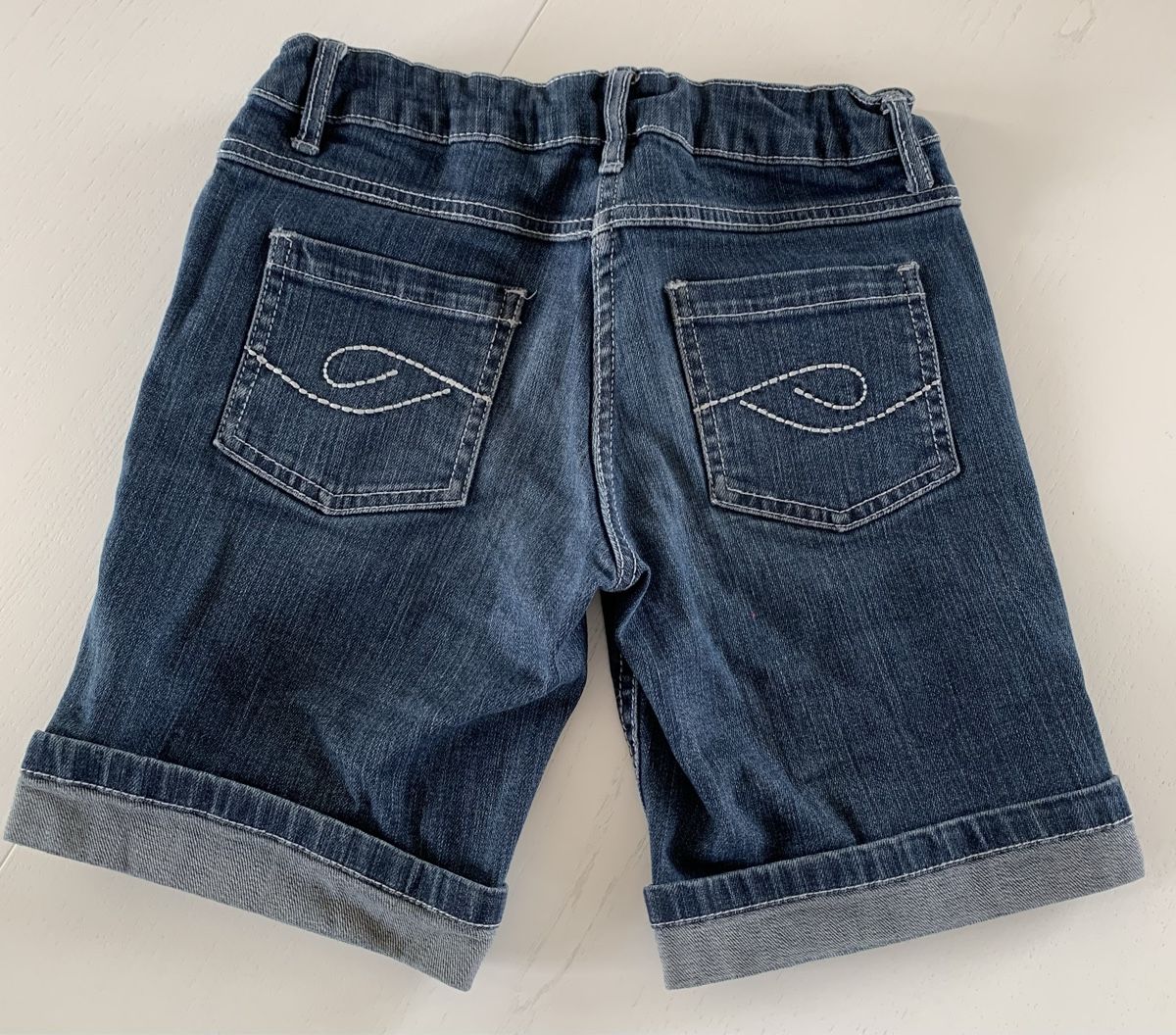 Tchibo Pantaloni: Schöne Shorts Gr. 134/140 – Usato da Hünenberg See venduto da spartakus02 1