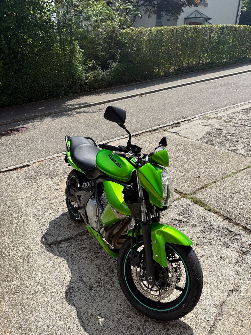 Kawasaki Route: Kawasaki ER-6n ab MFK - SUPER SOMMERANGEBOT – D'occasion à St. Gallen par Timolaz