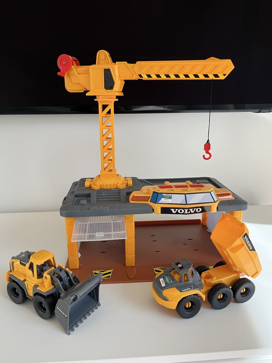 Giocattoli: Garage mit 2 Autos – Usato da Stäfa venduto da Exclusive0 2