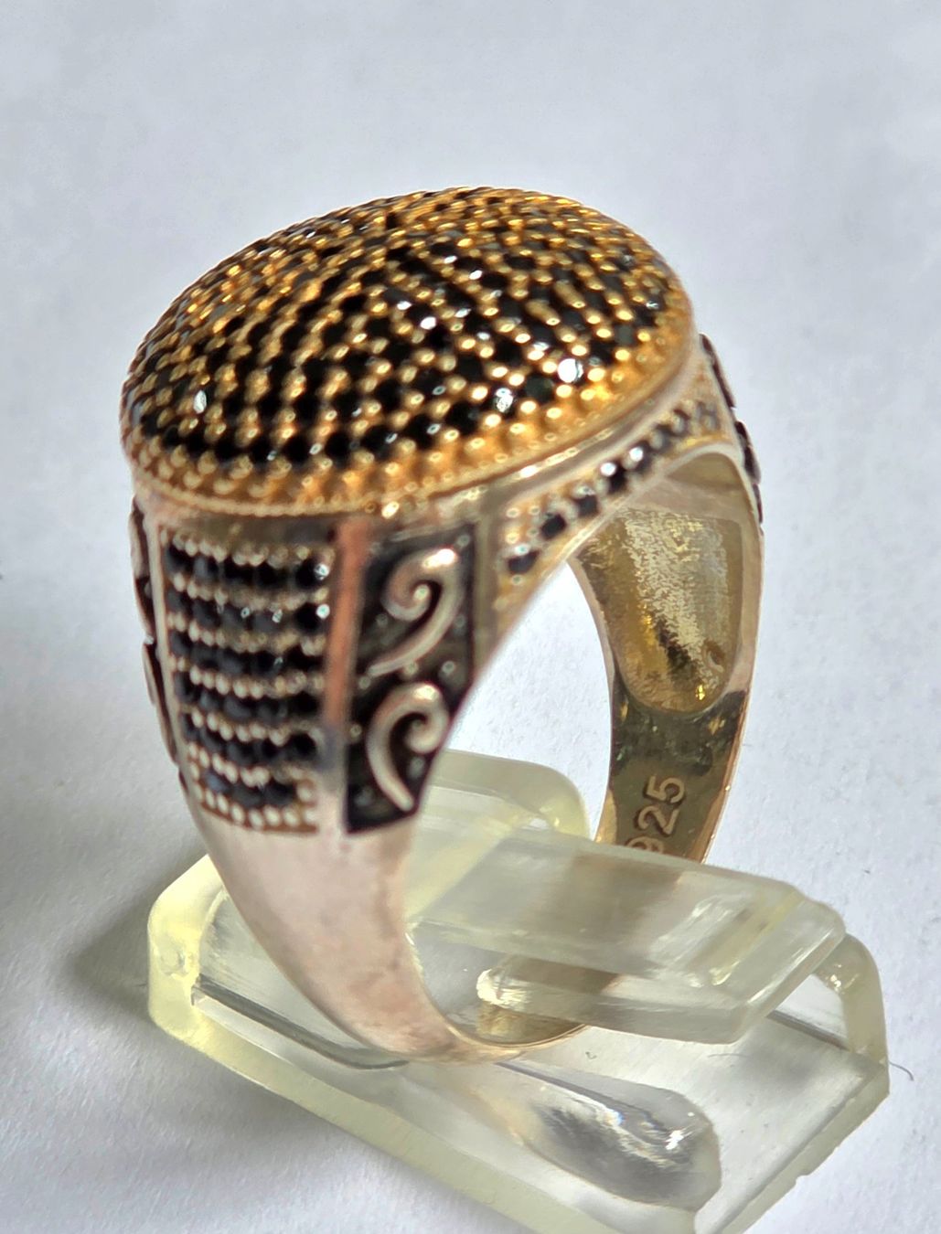 Anelli: Ring mit schwarzen Diamanten Grösse 65 – Nuovo (secondo la descrizione) da Zürich venduto da benedikt12 7