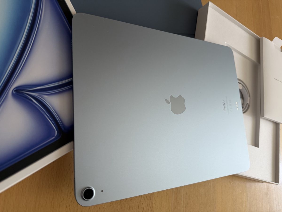 Apple Tablet PC: Apple iPad 13" M2 WiFi 512GB – Usato da Pfaffhausen venduto da wham-bam 3