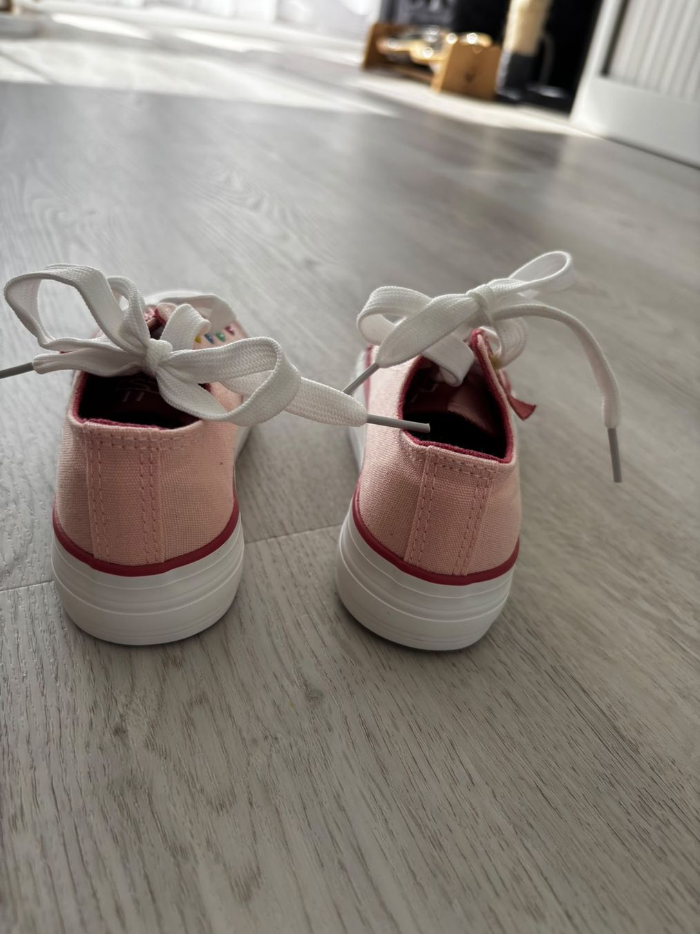 Scarpe per ragazzi: Kindersneaker Gr. 23 Neu – Nuovo (secondo la descrizione) da Hochfelden venduto da rub_rnw5 1