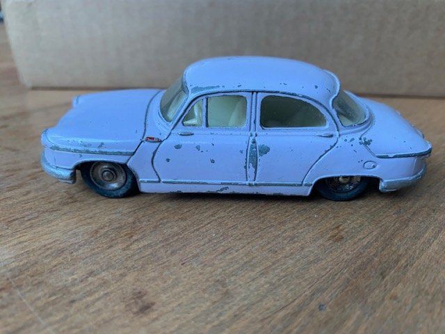 Dinky Toys Panhard PL 17 (Gebraucht) in Winterthur für CHF 15 – mit