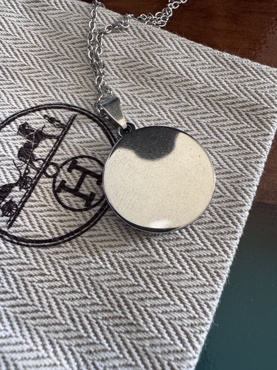 Hermès Ketten: Collier / pendentif Ex-libris Hermes monté sur chaîne – Gebraucht aus Neuchatel von mar_9blm 4