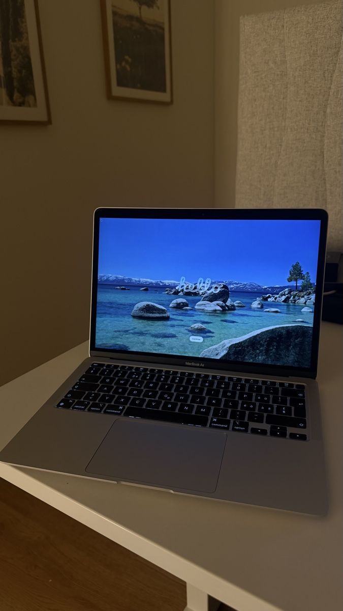 Apple Notebook: Macbook Air M1 2020/1 – Usato da St. Gallen venduto da Dina_P