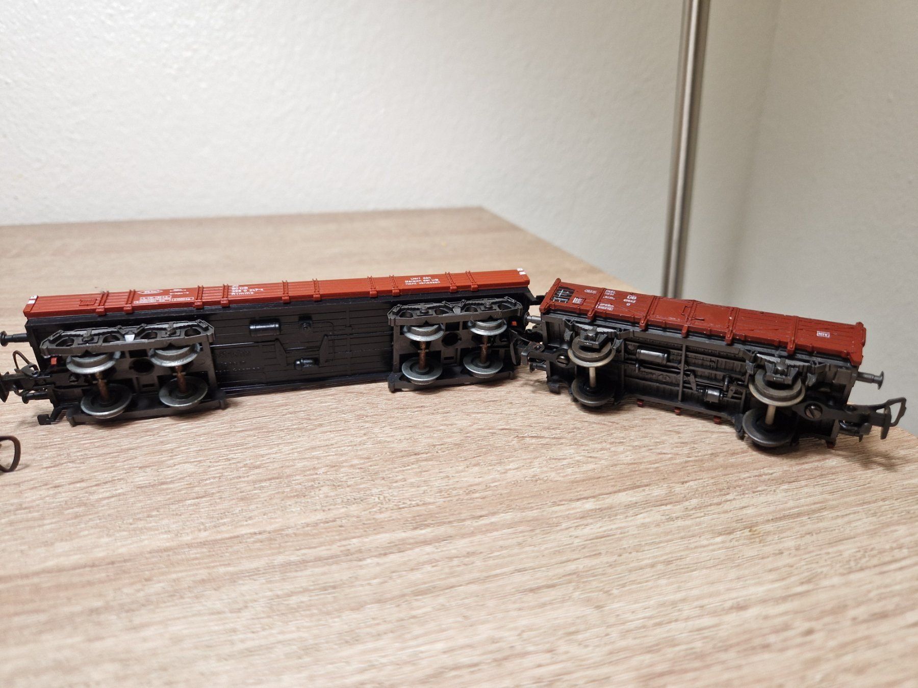 Märklin Modellini di ferrovie: 6 x Güterwagen H0 (P) – Usato da St-Aubin-Sauges venduto da Lo_Go 4