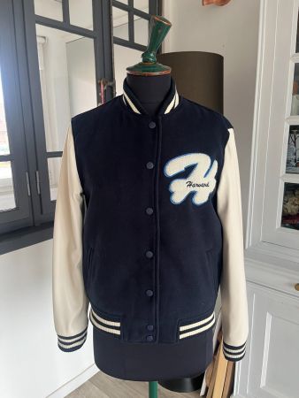 veste Collège Harward s