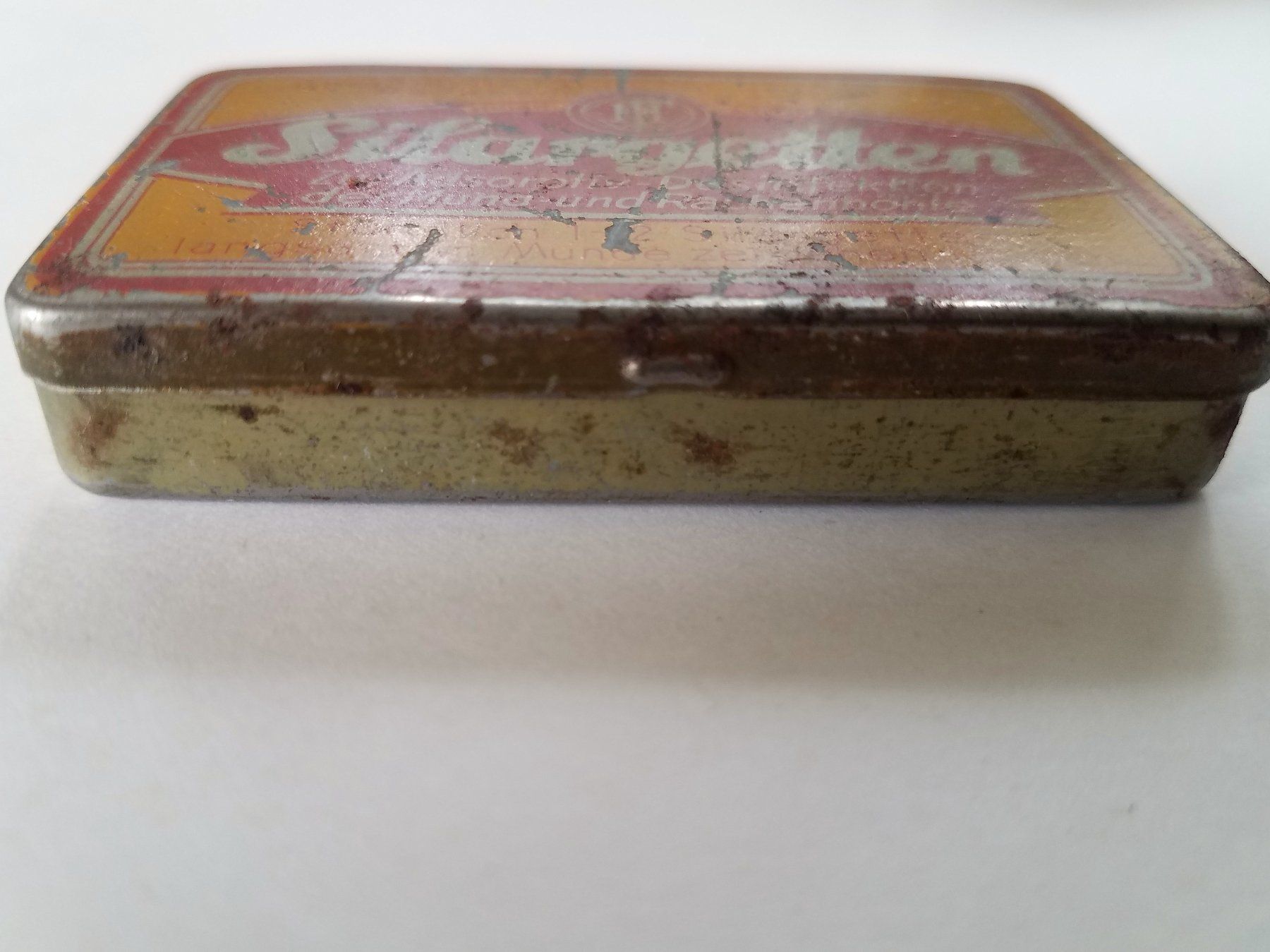 Behälter & Ähnliches: Antike Pillen Dose Blechdose Silargetten Vintage – Gebraucht aus Rorschacherberg von Marubium 3
