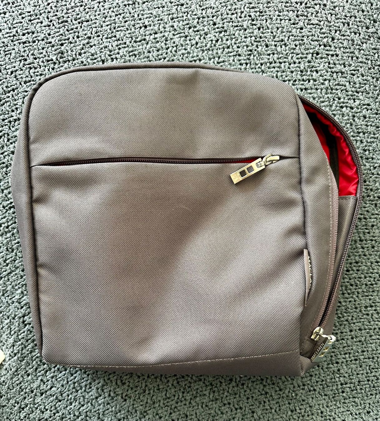 Mclaren Carrozzine: Maclaren universal changing bag – Usato da Dürrenroth venduto da tvy_bh56 1