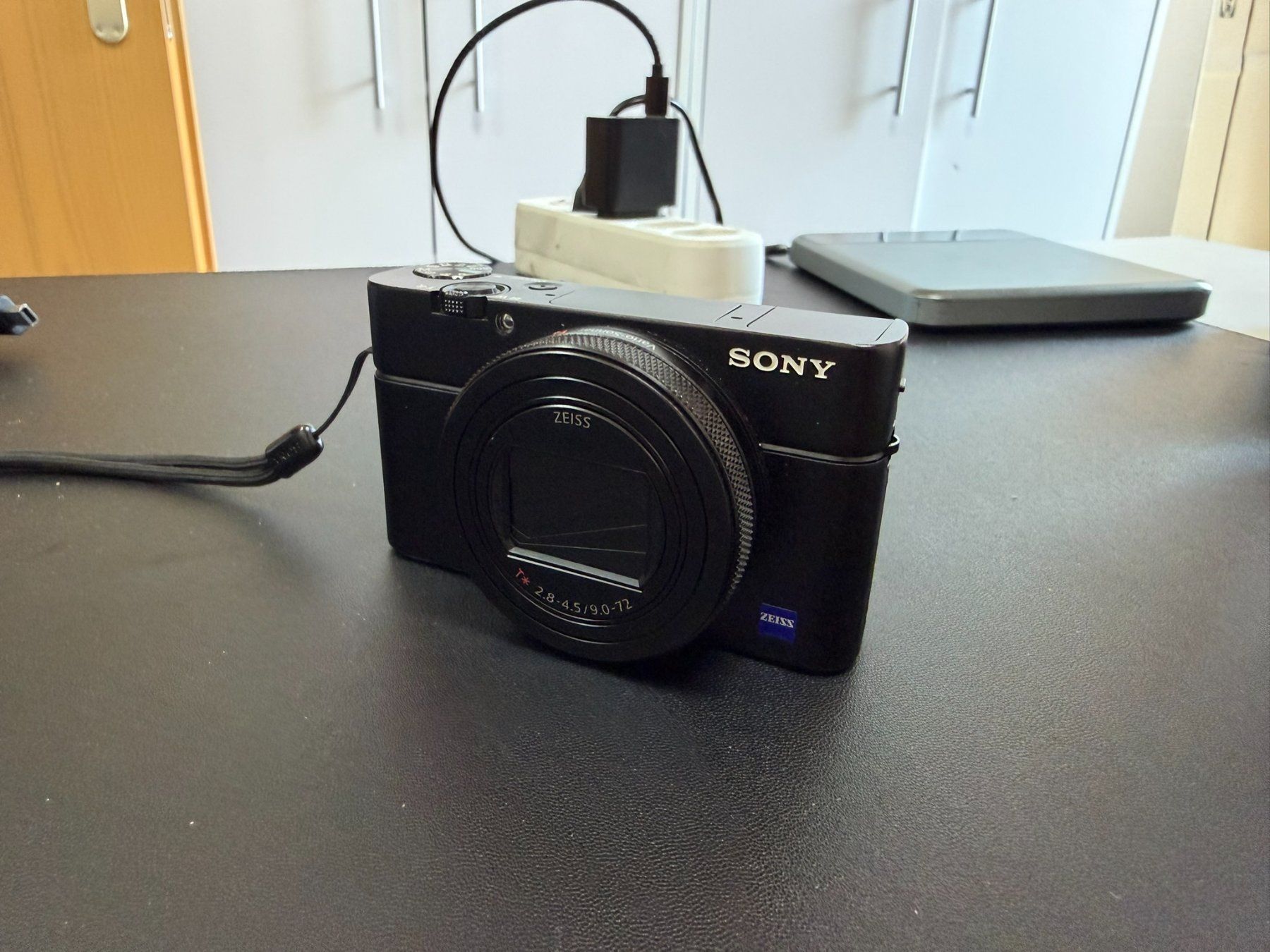 Sony Fotocamera: Kompaktkamera Sony RX 100VII – Usato da Figino venduto da ant_l7wz 6