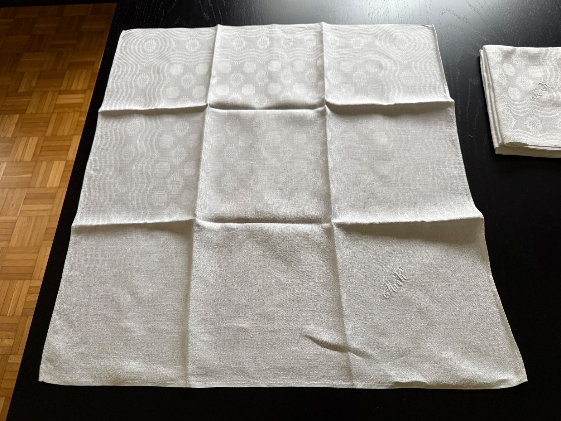 Tovaglioli: 3er Set Vintage Stoffservietten, Weiss mit Monogramm MK – Usato da Erstfeld venduto da Mario_boe0 2